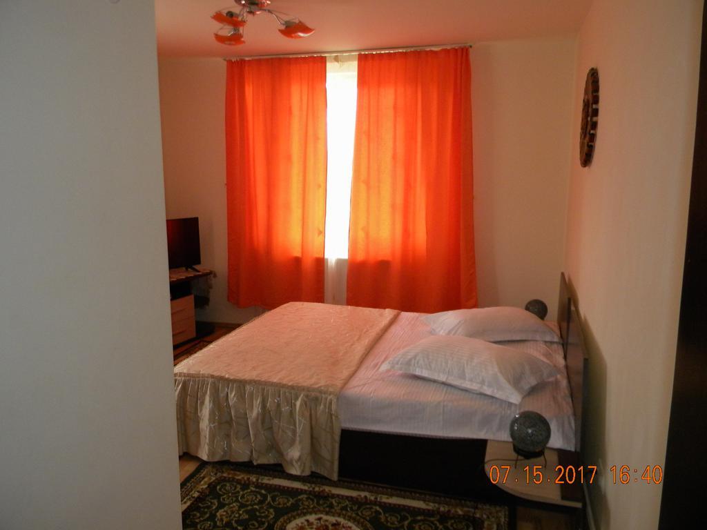 Pensiunea Mountain King Sîmbăta de Sus Eksteriør billede