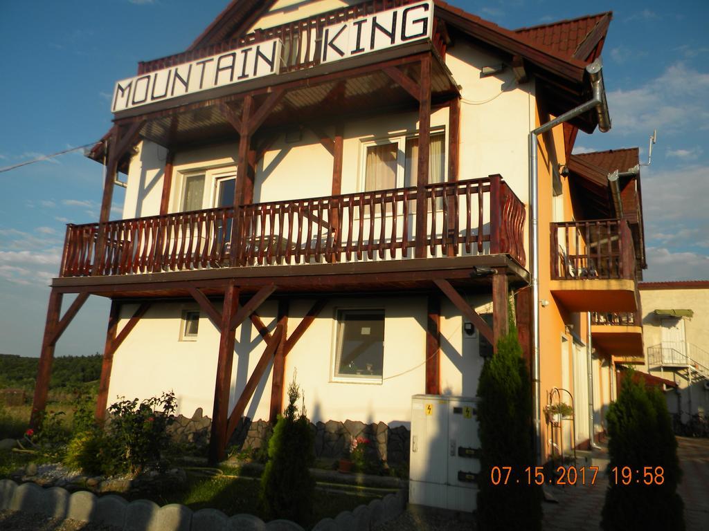 Pensiunea Mountain King Sîmbăta de Sus Eksteriør billede